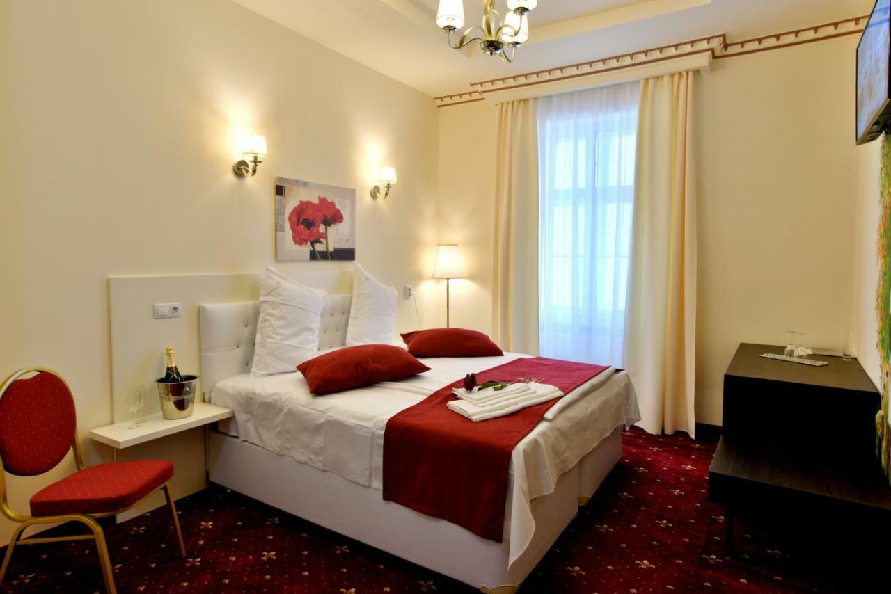 Top Royal Central Brasov Ngoại thất bức ảnh