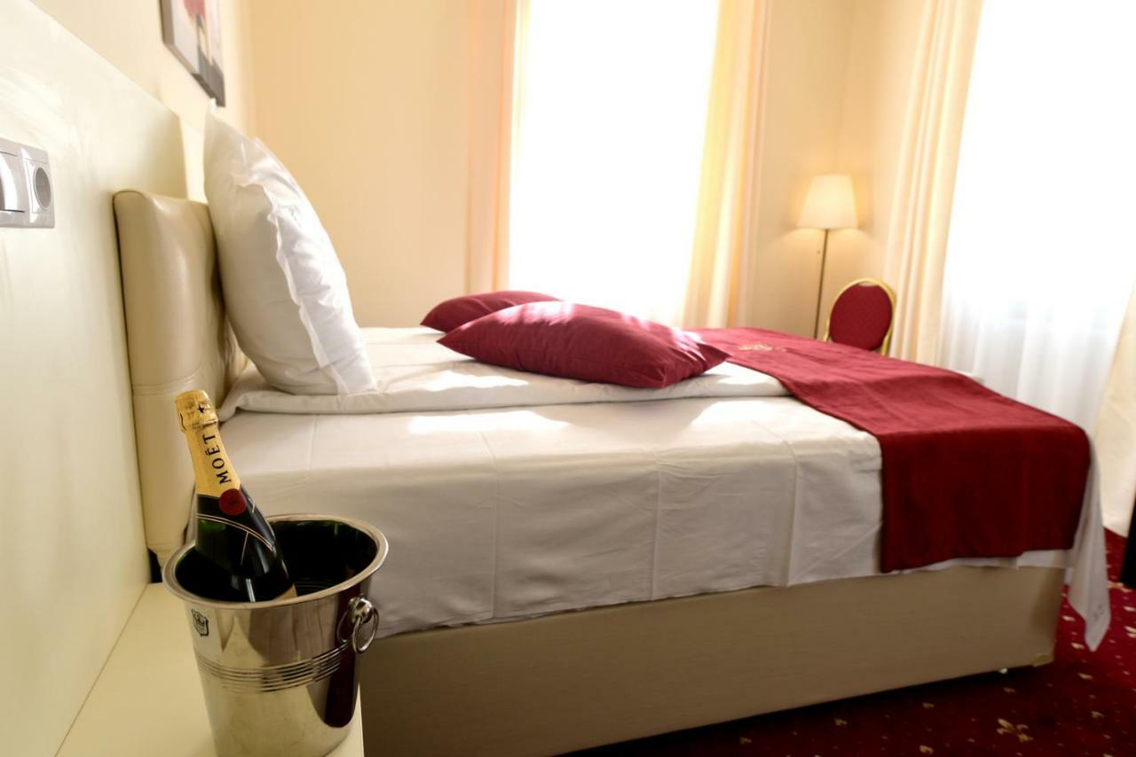 Top Royal Central Brasov Ngoại thất bức ảnh